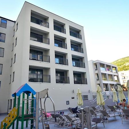 Brand New ! Seaside Apt With Poolview & Parking Budva Exterior foto