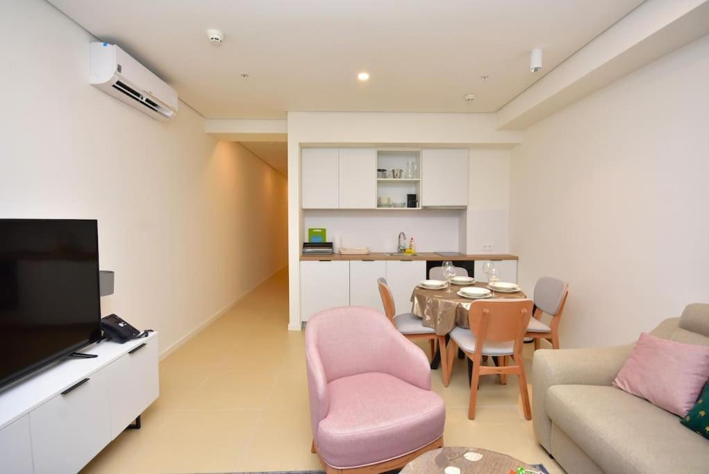 Brand New ! Seaside Apt With Poolview & Parking Budva Exterior foto